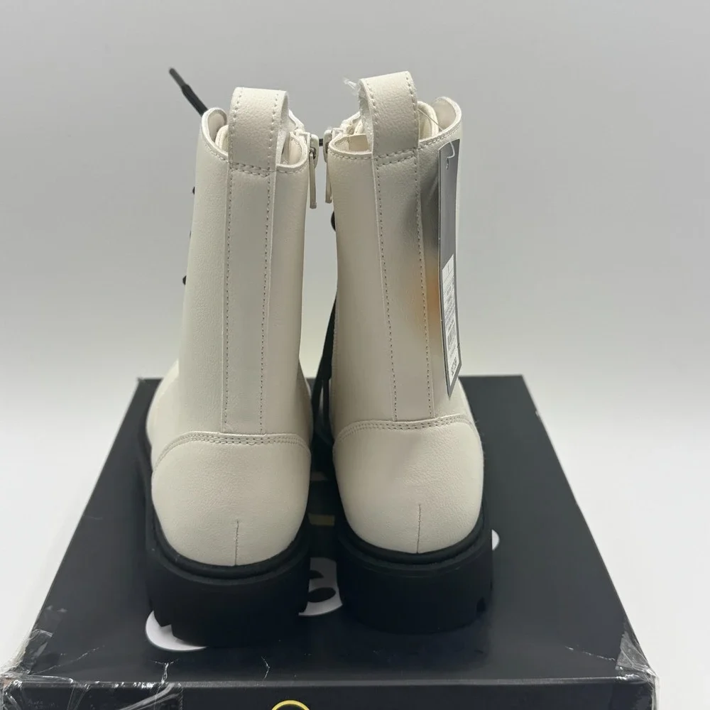 Art Class Khari Lace-Up Combat Boots Kids Size 1 Cream Faux Leather NIB
